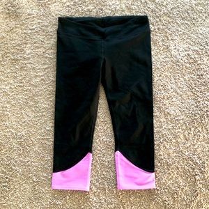 GapFit gfast Capri leggings